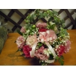 東京都東大和市はなひろの花　お任せピンクの白いバスケット